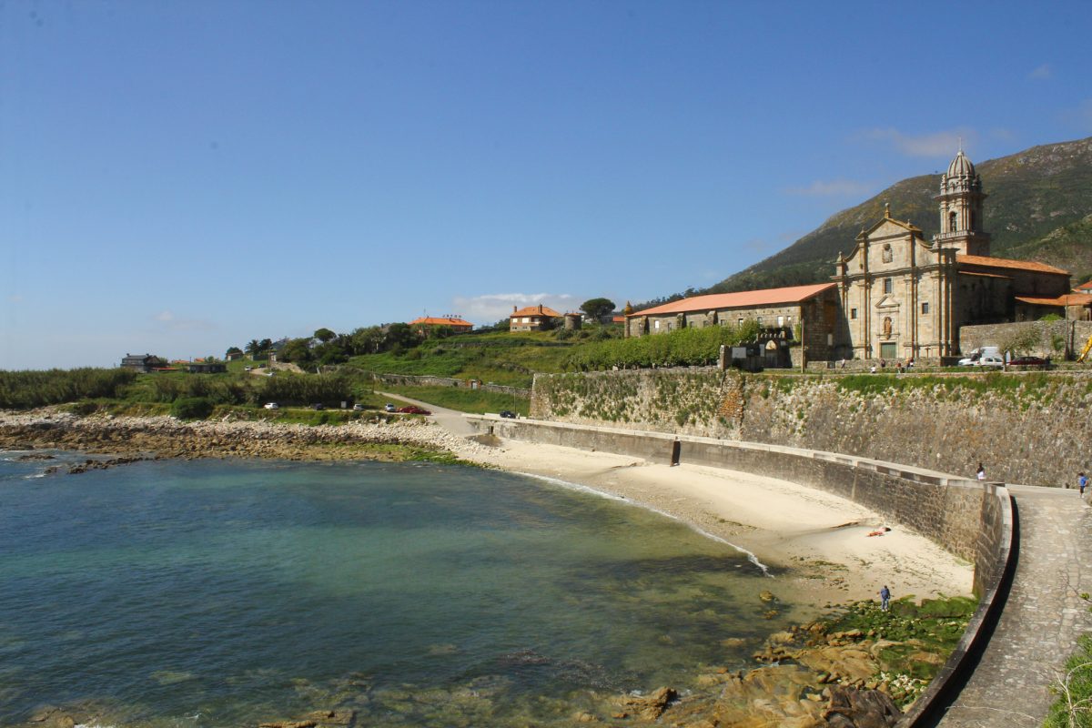 Monasterio de Santa María de Oia