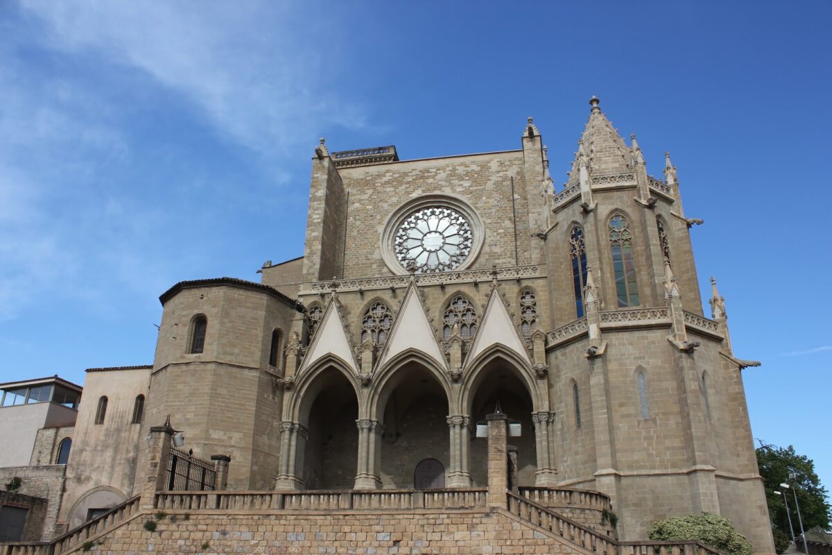 Catedral de Manresa, conocida como Colegiata Basílica de Santa María de la Seu
