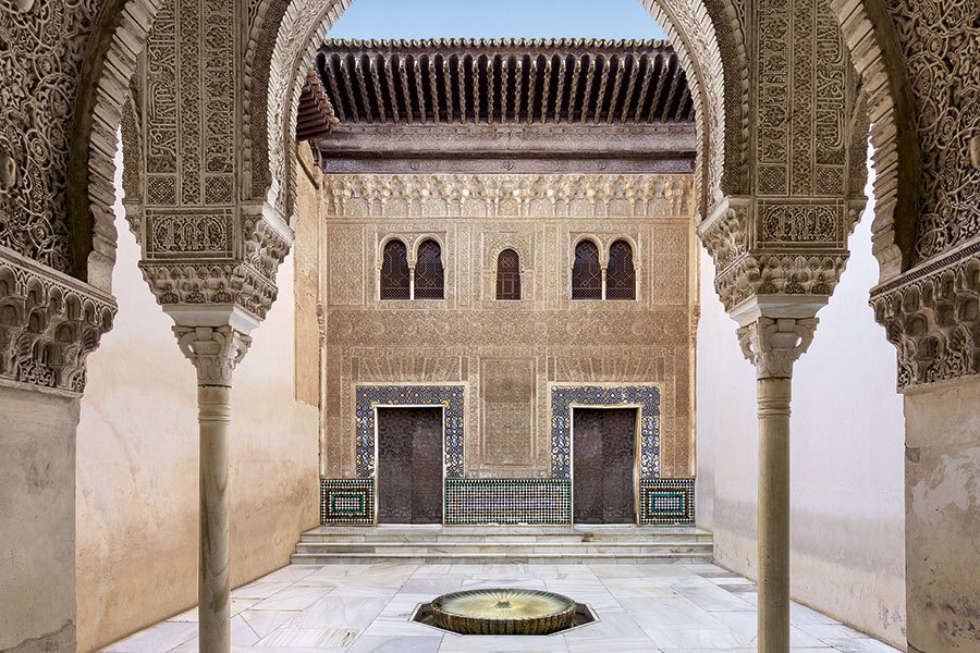 Alicatados en la Alhambra de Granada