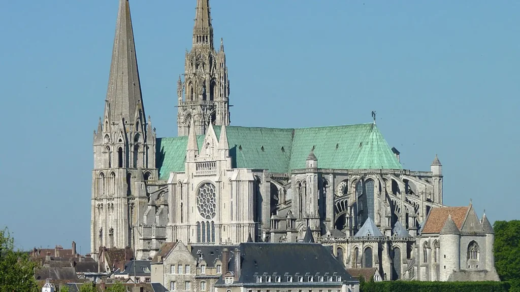 Catedral de Chartres, Francia, joya gótica y santuario mariano